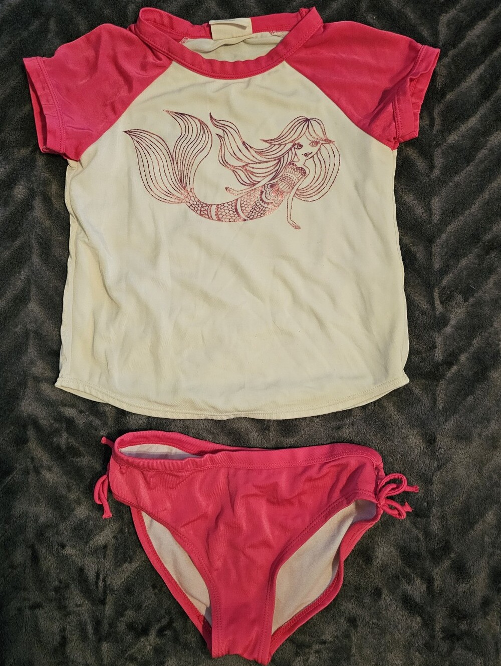 Crazy 8 Girls 2 Piece Mermaid Rash Guard Swimsuit Pink White Size 5-6